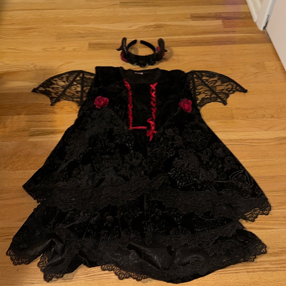 Girls gothic Halloween costume